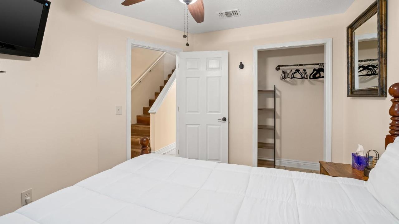 Pet Friendly Townhome With Gulf Views And Hot Tub Right Across From Beach And Schooners Panama City Beach Exterior foto